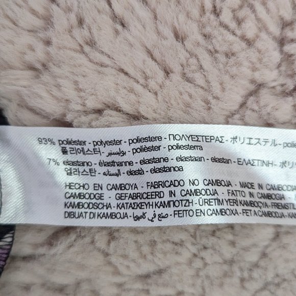 NWOT Purple Floral Front Cross Top Size M - Picture 3 of 4